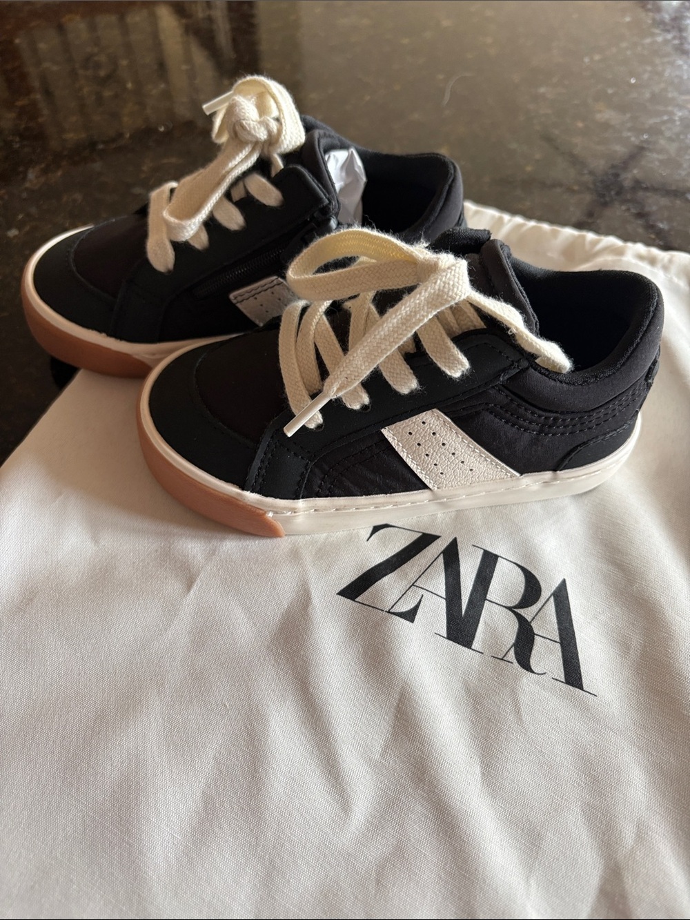 NWB Zara Black Sneakers W/Zipper Size 7 Gender Neutral